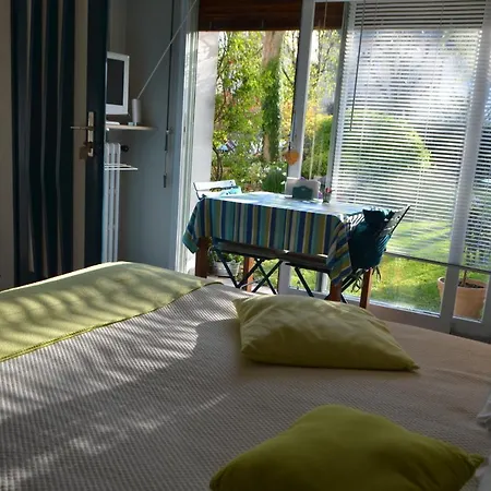 D'hotes El Vigot Plaza Bed and Breakfast Καν